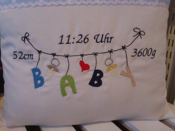 Kissen mit Namen ( Baby Wäscheleine blau 07 )